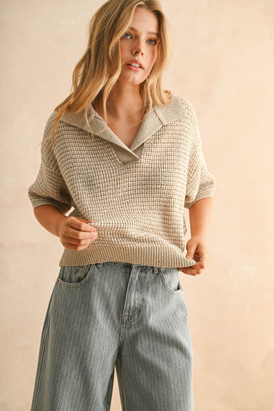 COLLARED KNITTED TOP